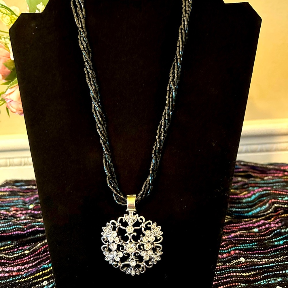 NIB - Vintage Premier Jewelry Final Touch Necklace